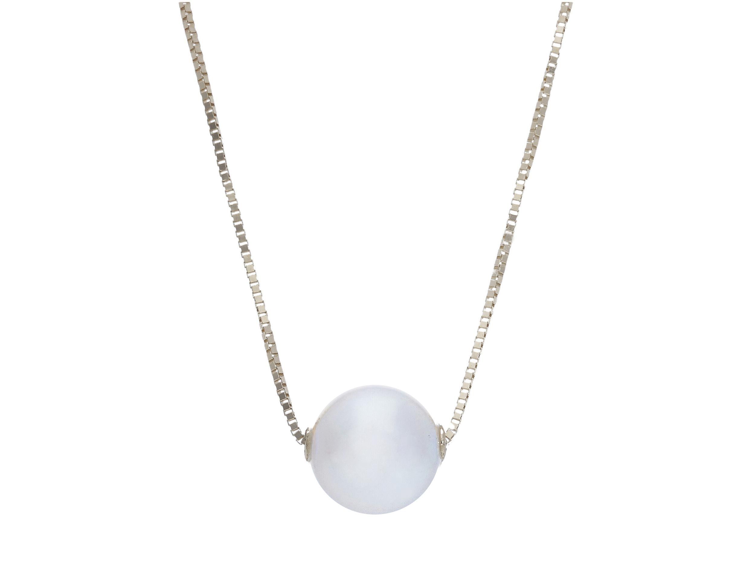White gold necklace with a pearl   Ø 8mm (code S201102)